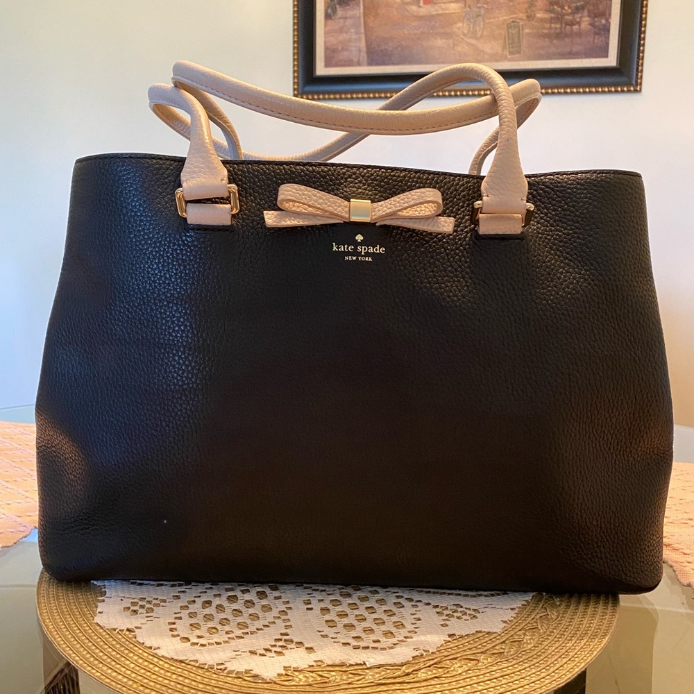 GENTLY worn Kate Spade Maryanne Bag.